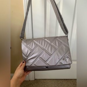 NWOT LUG HUDDLE SILVER BAG